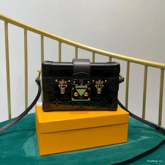 First bag ru LOUIS PETITE VUITTON MALLE 0502